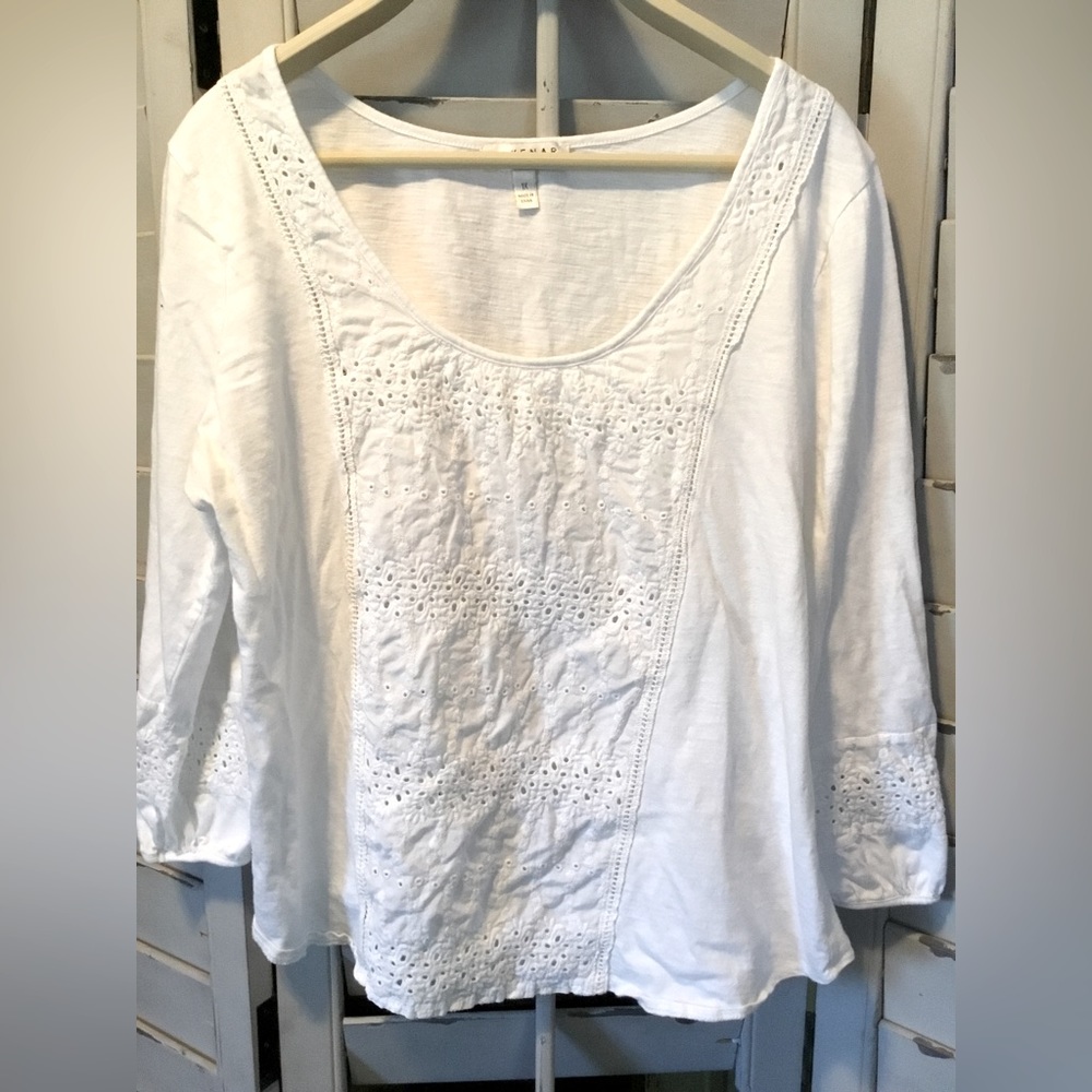 Ladies top by Kenar woman
